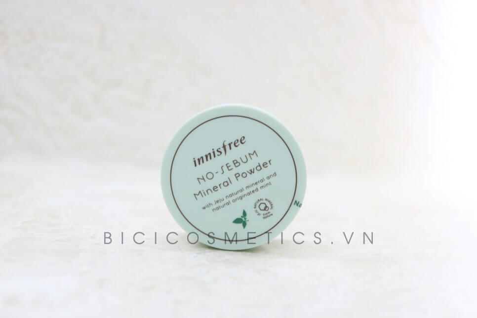 rước hết Phấn Phủ Kiềm Dầu Innisfree No Sebum Mineral Powder có bao bì cưc kỳ đơn giản - Bici Cosmetics