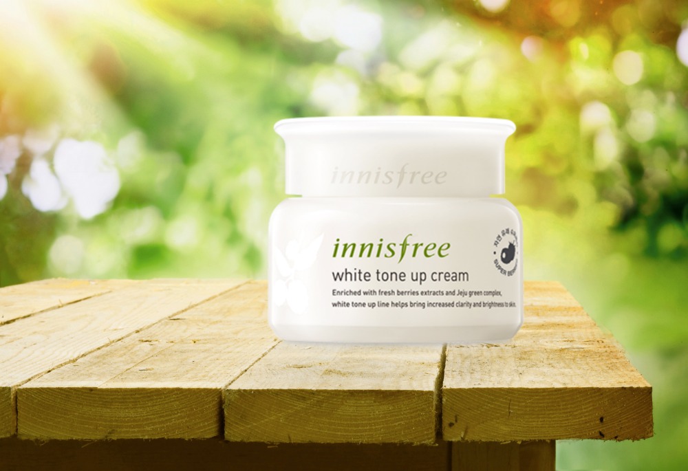 Kem dưỡng trắng da Innisfree White Tone Up Cream