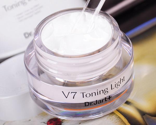 kem dưỡng trắng DR.JART + V7Toning Light - Bici cosmetics