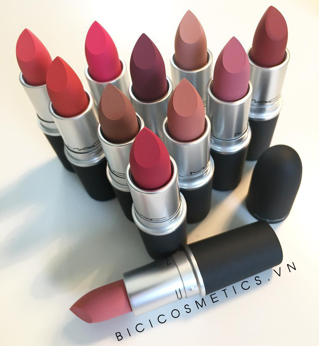 M.A.C Lipstick 1 - Bici Cosmetics