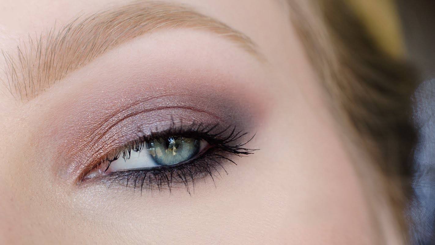 Bảng Màu Mắt 32 ô Revolution Flawless Ultra Shadow bao gồm 32 màu