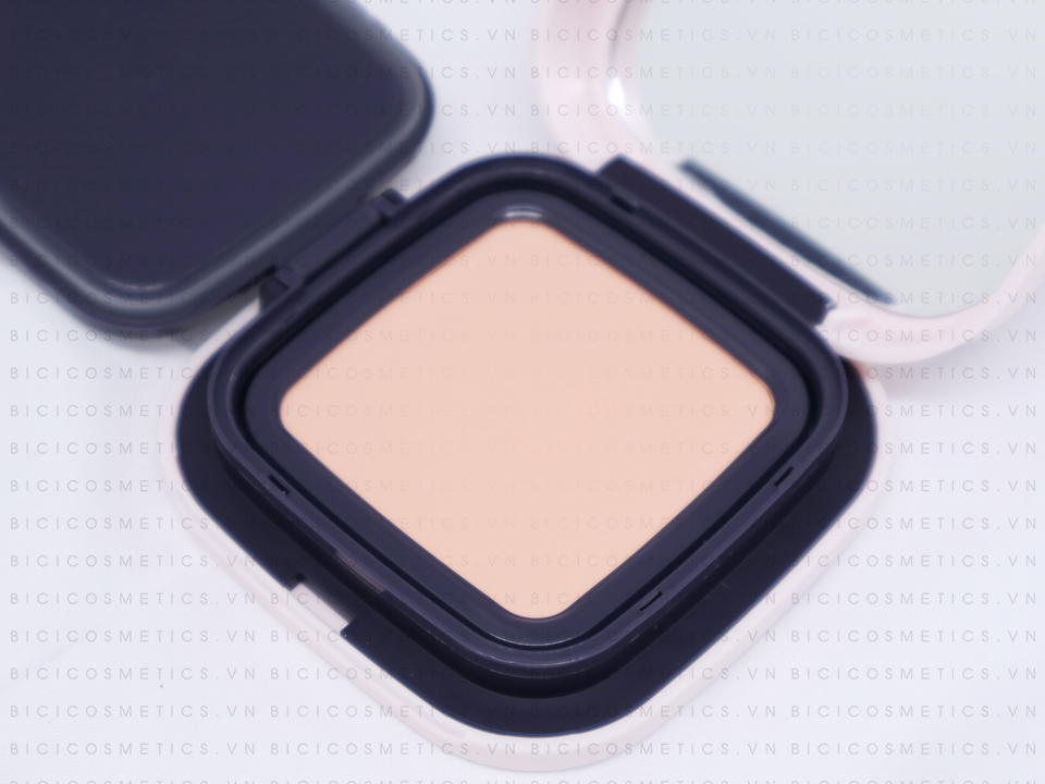 Phấn tươi Milimage Doll Skin Pink Balm chính xác là một dạng phấn nước nhưng ở mức độ cô đặc hơn