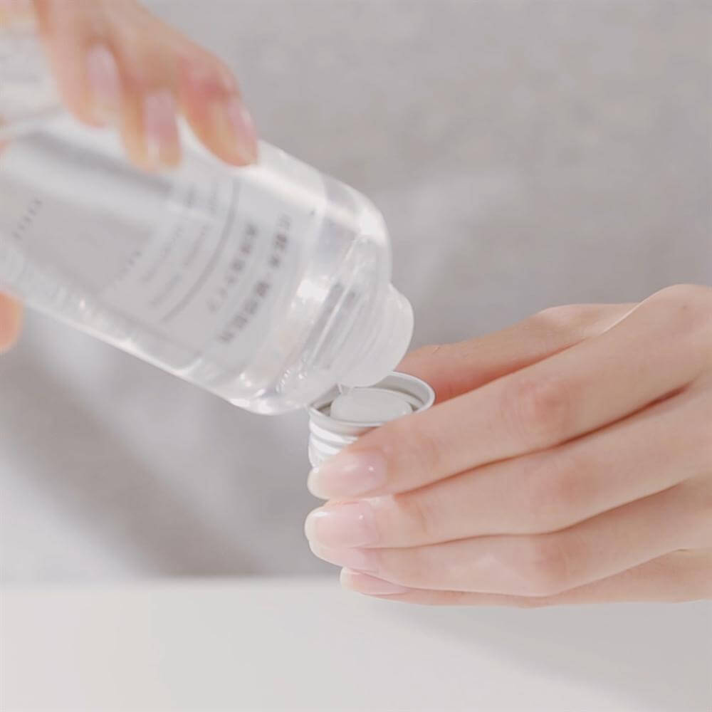 Sử dụng nước hoa hồng Muji hằng ngày giúp cati thiện da- bicicosmetics.vn