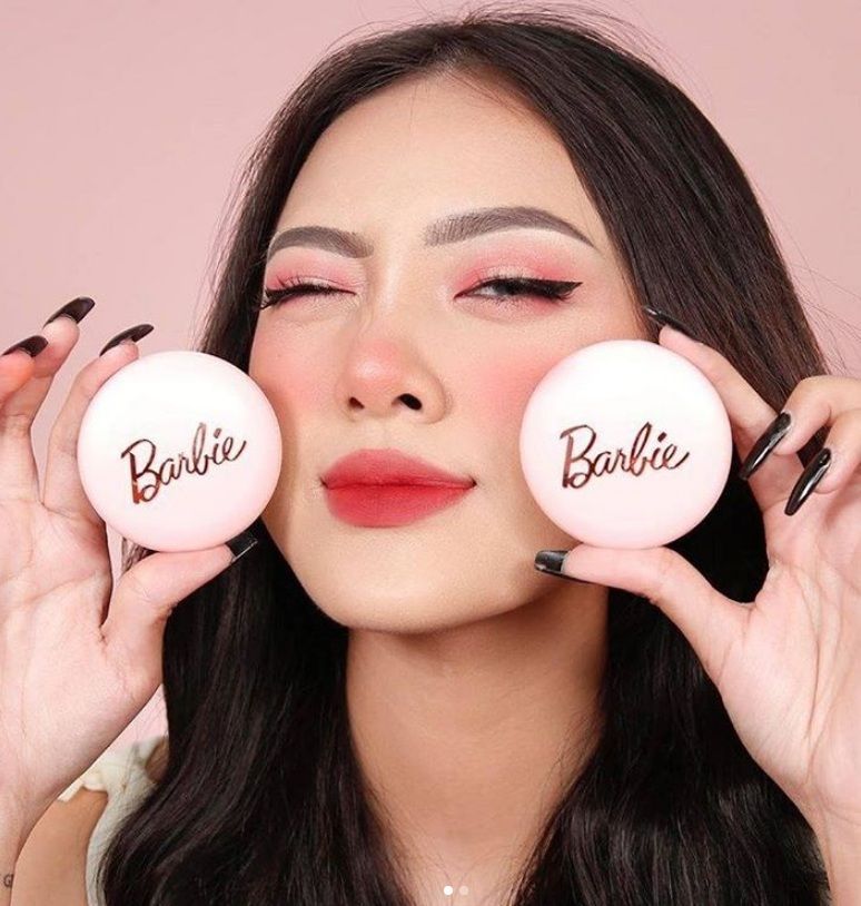  Phấn Phủ Kiềm Dầu Eglips x Barbie Blur Powder Pact 