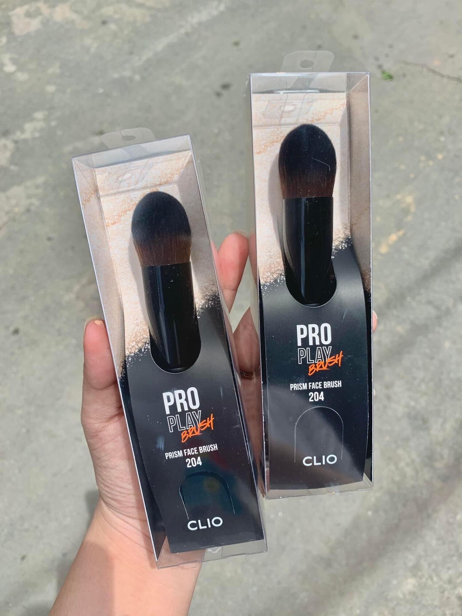  Cọ Tán Phấn Má + Higlight Đa Năng Clio Pro Play Prism Face Brush 204 