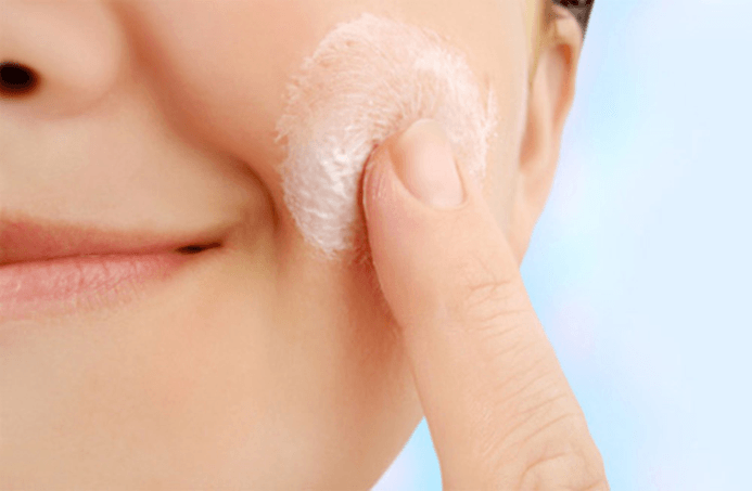 cách sử dụng Simple Kind to Skin Smoothing Facial Scrub