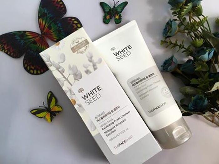 Sữa rửa mặt White Seed Exfoliating Cleansing Foam