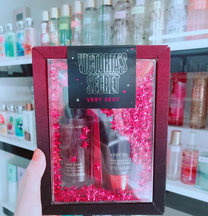 Victoria’s Secret Very Sexy Mist & Lotion Gift Set 4- Bici Cosmetics