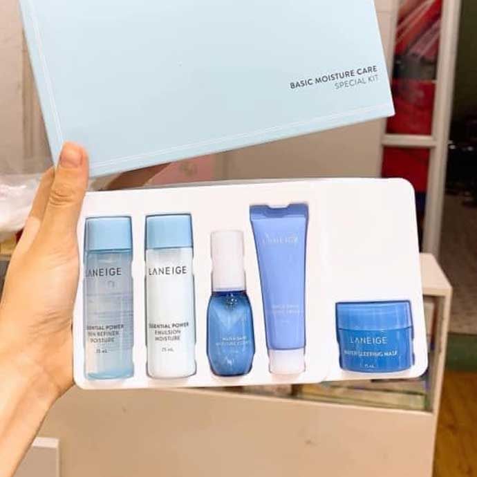  Bộ Dưỡng Ẩm Laneige Basic Moisture Care Special Kit (5 items) 