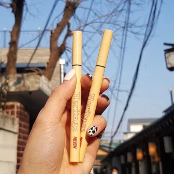  Bút kẻ mắt nước MERZY The Heritage Pen Eyeliner 