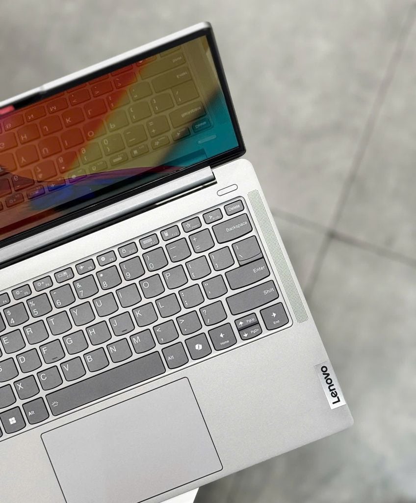 [Open Box] - Lenovo IdeaPad 5 Pro AMD Ryzen 7 8745H/ 24GB/ 1TB/14