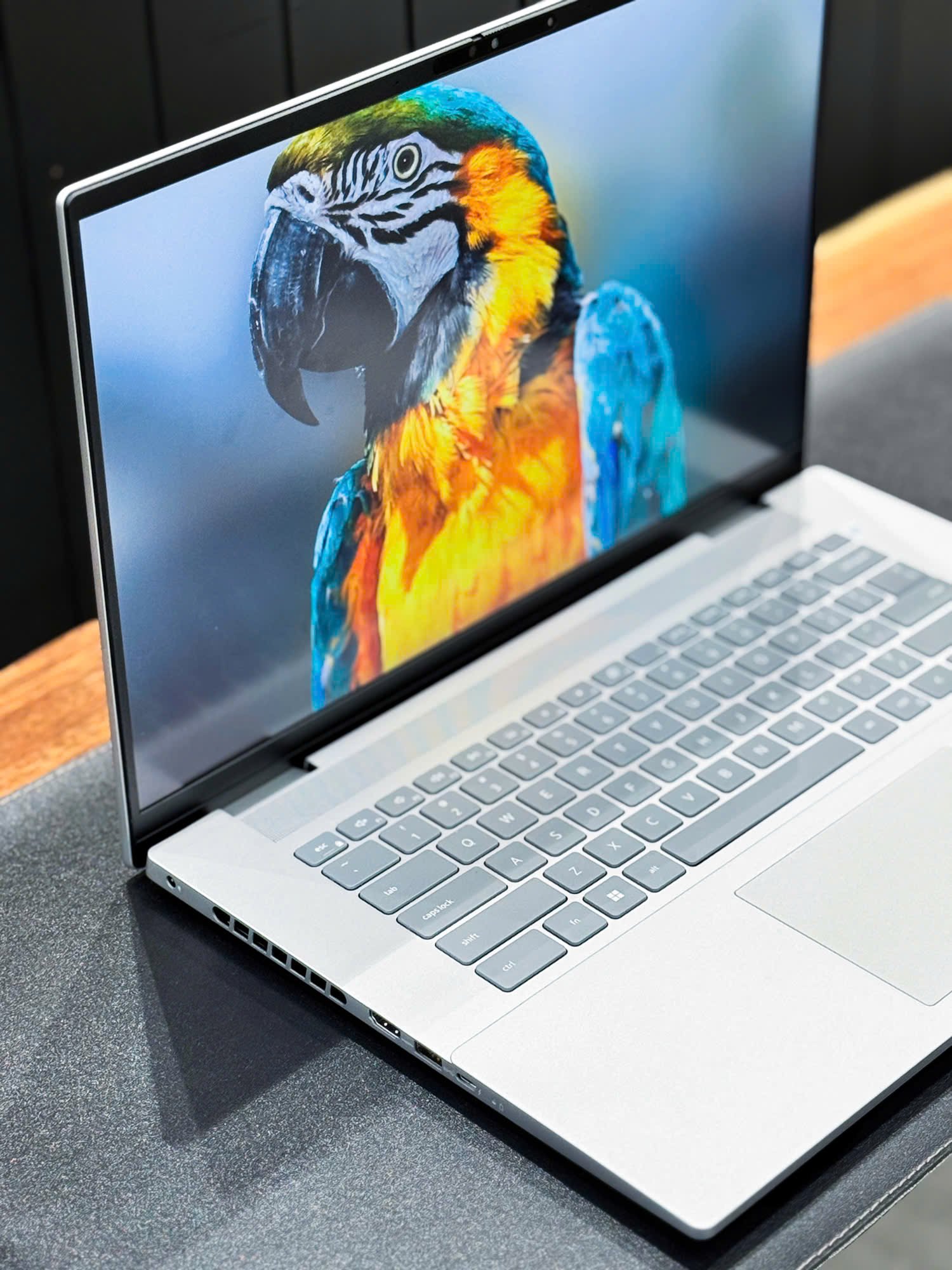 [Open Box] - Dell Inspiron 16 Plus 7630 i7-13700H 32Gb/ 1TB/ 16″ 2.5K