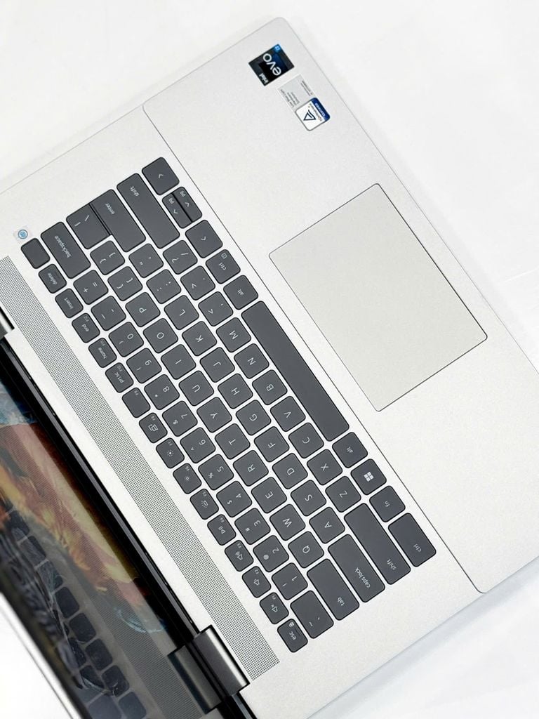 [Open Box] - Dell Inspiron 16 Plus 7630 i7-13700H 32Gb/ 1TB/ 16″ 2.5K