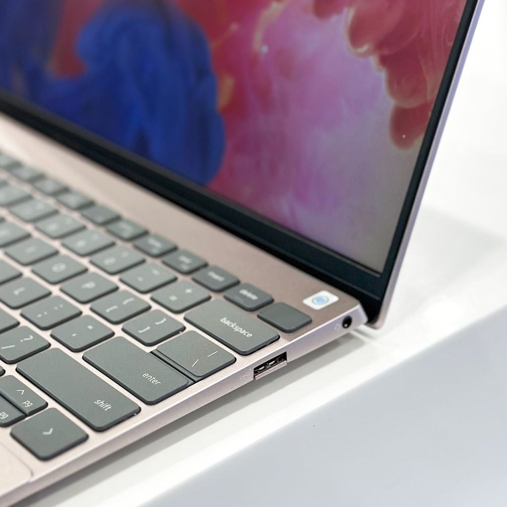 [Open Box] - Dell Inspiron 5320 i5-1240P 16Gb/ 512Gb/ 13.3″ QHD+