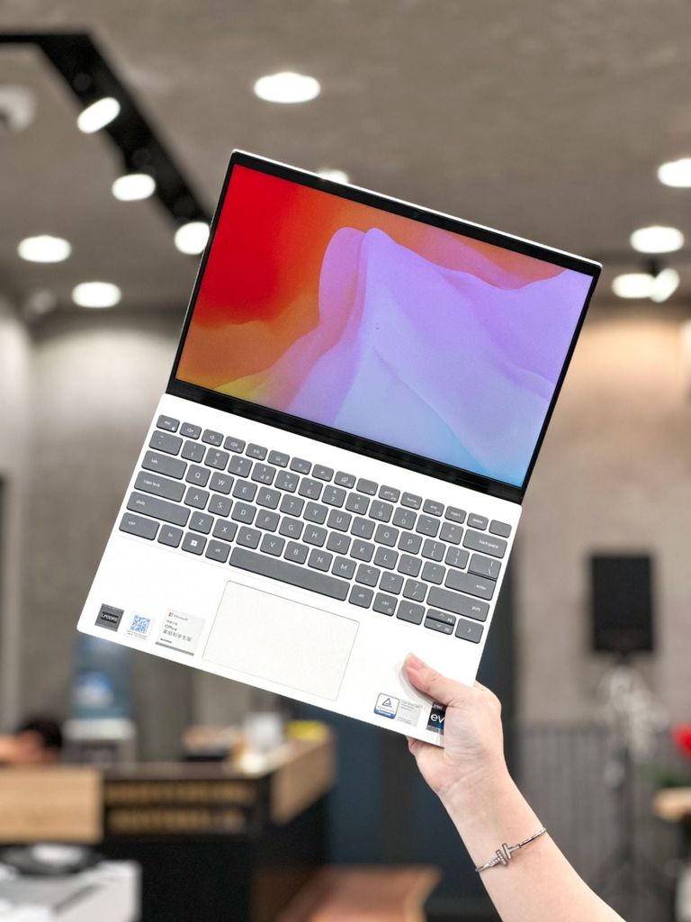 [Open Box] - Dell Inspiron 5330 i5 1340P 16Gb/ 512Gb/ 13.3″ QHD+