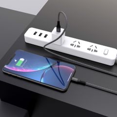 Cáp Hyperdrive USB-C to Lightning 2m sạc nhanh 18W