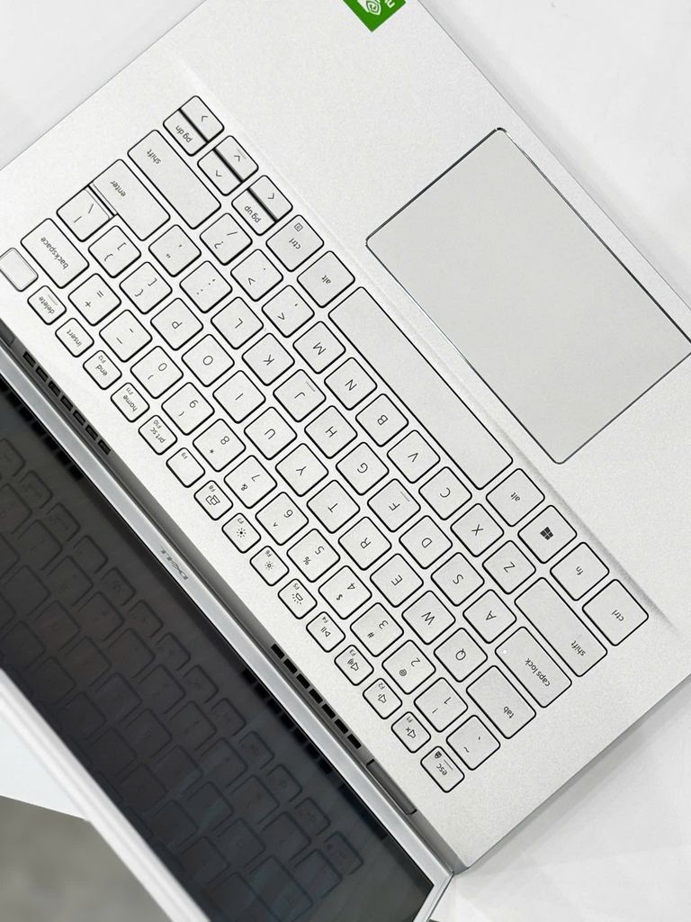 [Open Box] - Dell Inspiron 5402 i5-1135G7 16Gb/ 512Gb/ 14″ FHD