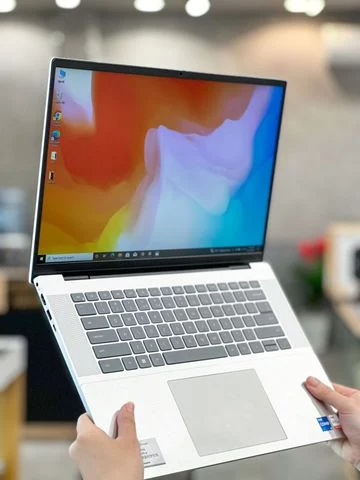 [Like new] - Dell Inspiron 5630 i7-1360P 16Gb/ 512Gb/ 16″ FHD+
