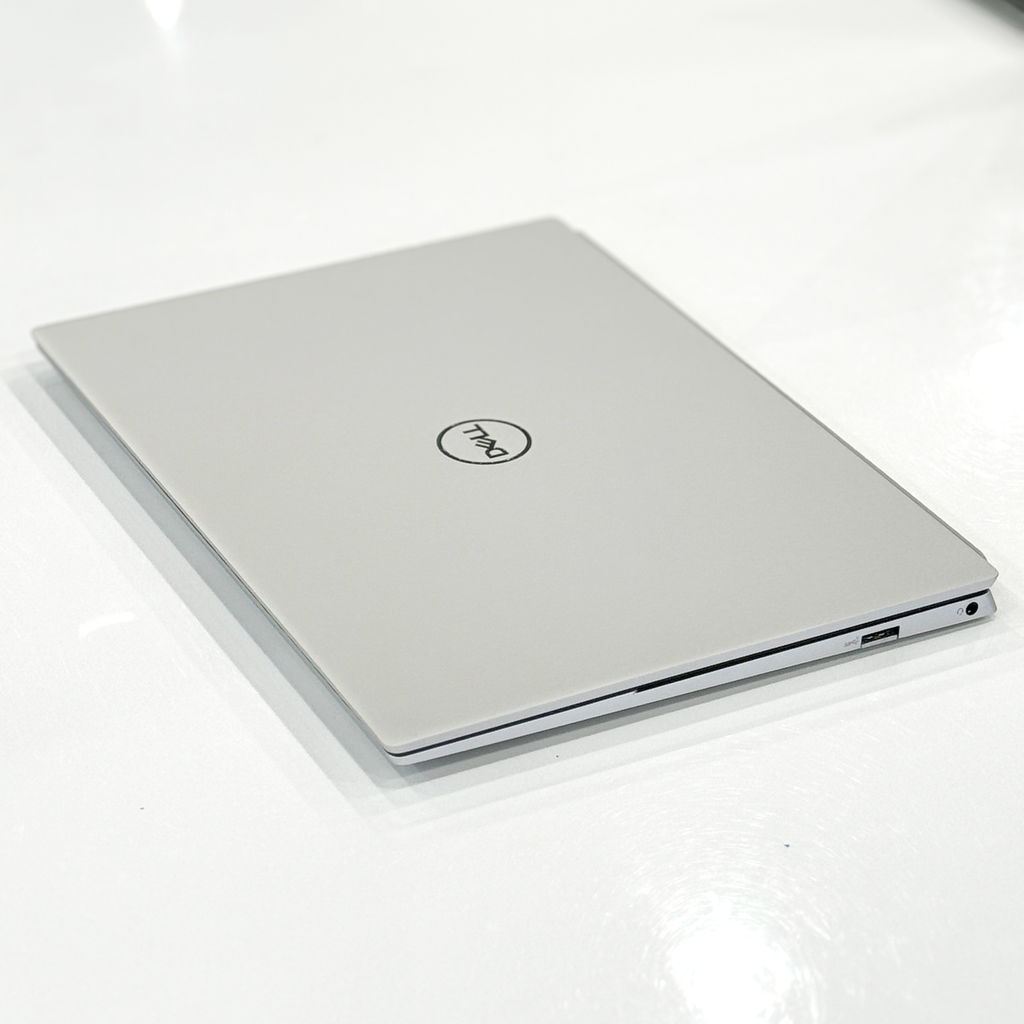 [Open Box] - Dell Inspiron 5320 i7-1260P 16Gb/ 512Gb/ 13.3″ QHD+