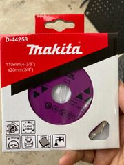 D-44258 - Lưỡi cắt đá Kim cương phân đoạn Makita 110x20mm