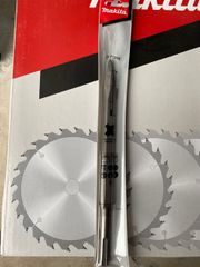 D-71249 - Mũi đục nhọn SDS plus Makita 230mm