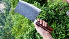 Dao chặt xương sắc bén - Thép nhíp ô tô - Cán tự nhiên khâu inox - N10 / DAO VIP - HTX DAO PHÚC SEN