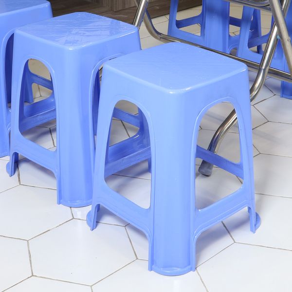 Ghế nhựa cao chuồn - 10 cái - Nội Ngoại Thất Inox Nhựa - Qui Phúc - quiphuc.com