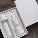  BỘ 3 MÓN DƯỠNG DA TRẮNG SÁNG HUXLEY BRIGHTENING CARE TRIO SET 