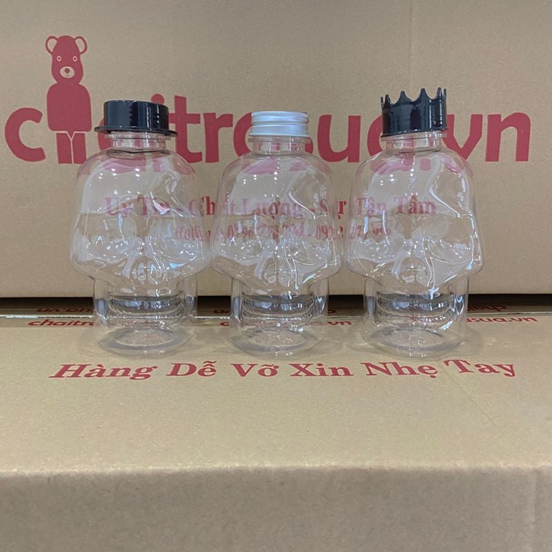Chai Nhựa PET Đựng Trà Sữa Hình Đầu Lâu 700ml