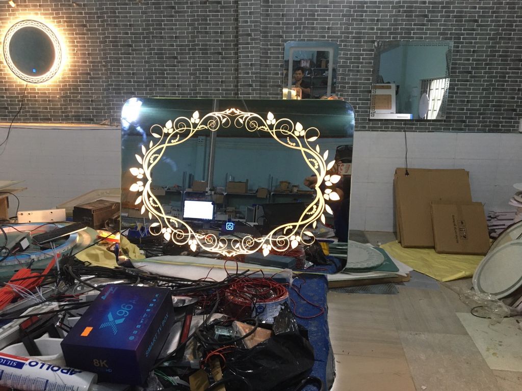 Gương soi đèn Led hình chữ nhật thiết kế theo mẫu