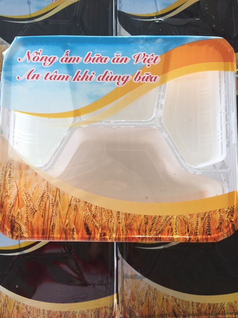 Cuộn màng dán khay thực phẩm dài 500m | Cuộn màng dán khay cơm