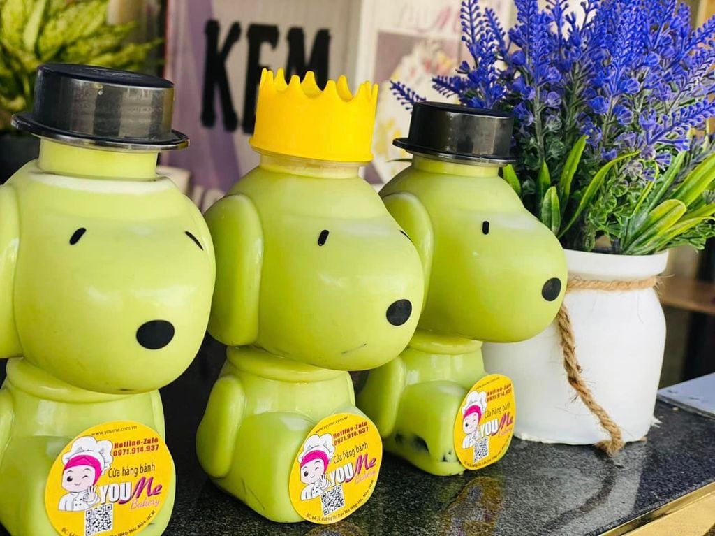 Chai nhựa PET 350ml hình Chó Snoopy | Chai Nhựa Đựng Trà Sữa