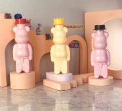 Chai nhựa PET tròn đựng trà sữa hình gấu Bearbrick 400ml