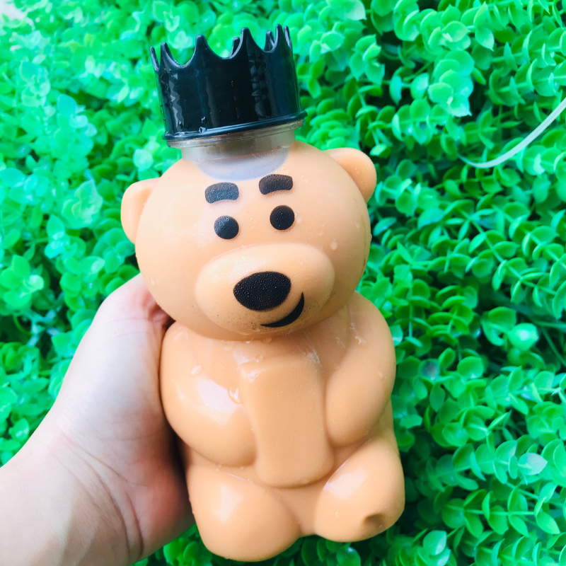 Chai nhựa PET tròn đựng trà sữa Hình Gấu Dâu 450ml