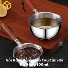 Chiếc Nồi Nhỏ 300ml Inox Tay Cầm Gỗ  