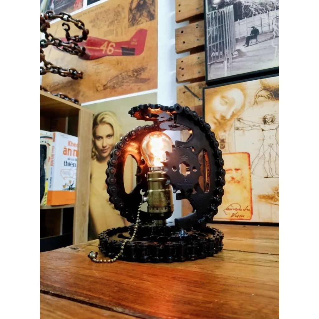nhông trước xe máy cũ để chế làm xiên nướng thịt hoặc chế đồ decor