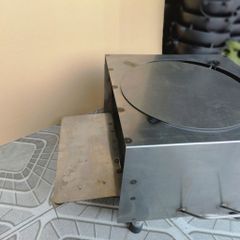 Bếp củi cải tiến HươngGiang siêu bền hình vuông V42 chống đen nồi,có ống khói thoát, bệ đỡ củi,hứng tro