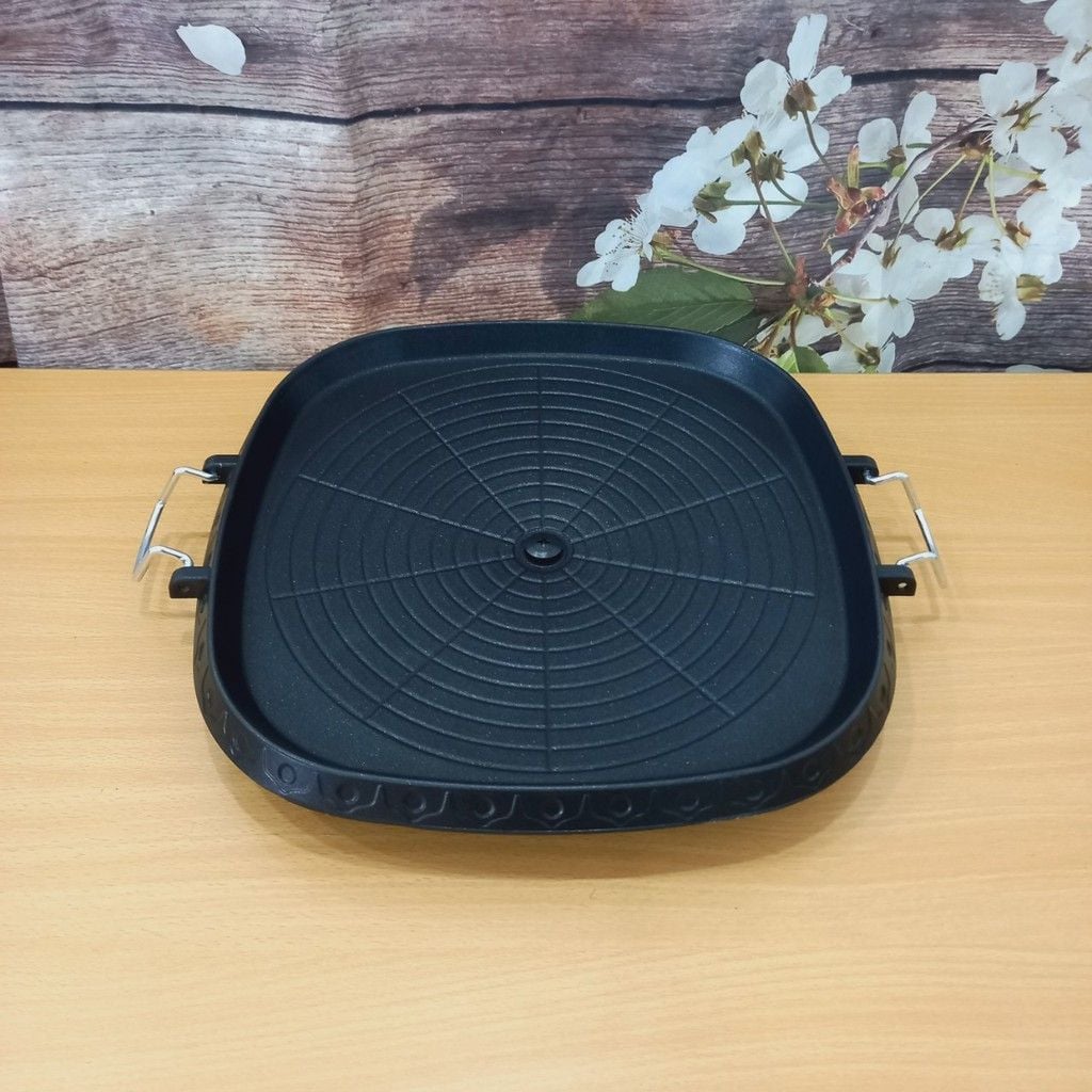 Chảo nướng thịt hàn quốc vuông 32cm có lỗ thoát dầu mỡ ở giữa - Dùng trên bếp ga mini tiện lợi