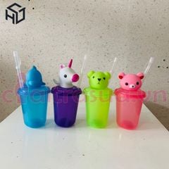 Ly Nhựa Phát Sáng 3 Chế Độ Kèm Ống Hút và Nhân Vật Hoạt Hình Dễ Thương | Ly Nhựa Cao Cấp