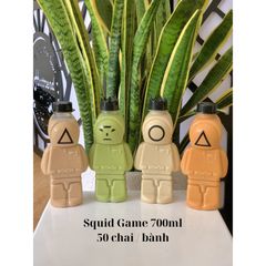 Bành 50 chai nhựa PET  đựng trà sữa, nước ép, bánh kẹo hình nhân vật trong phim Squid Game siêu hot