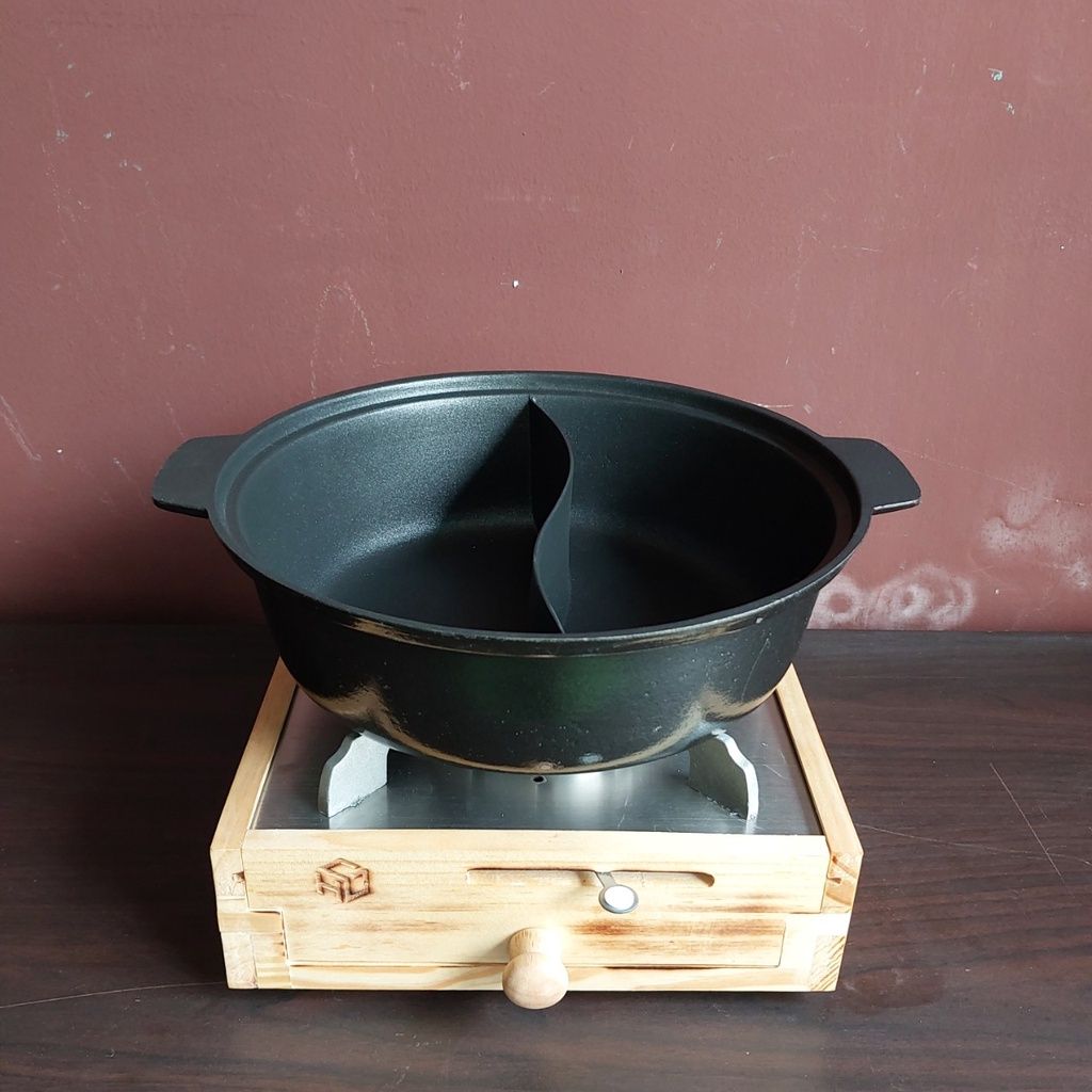 Nồi Lẩu 2 Ngăn Nắp Kính Chất Liệu Nhôm Đúc Chống Dính Cao Cấp Dành Cho Nhà Hàng Quán Ăn Size 24cm và 26cm
