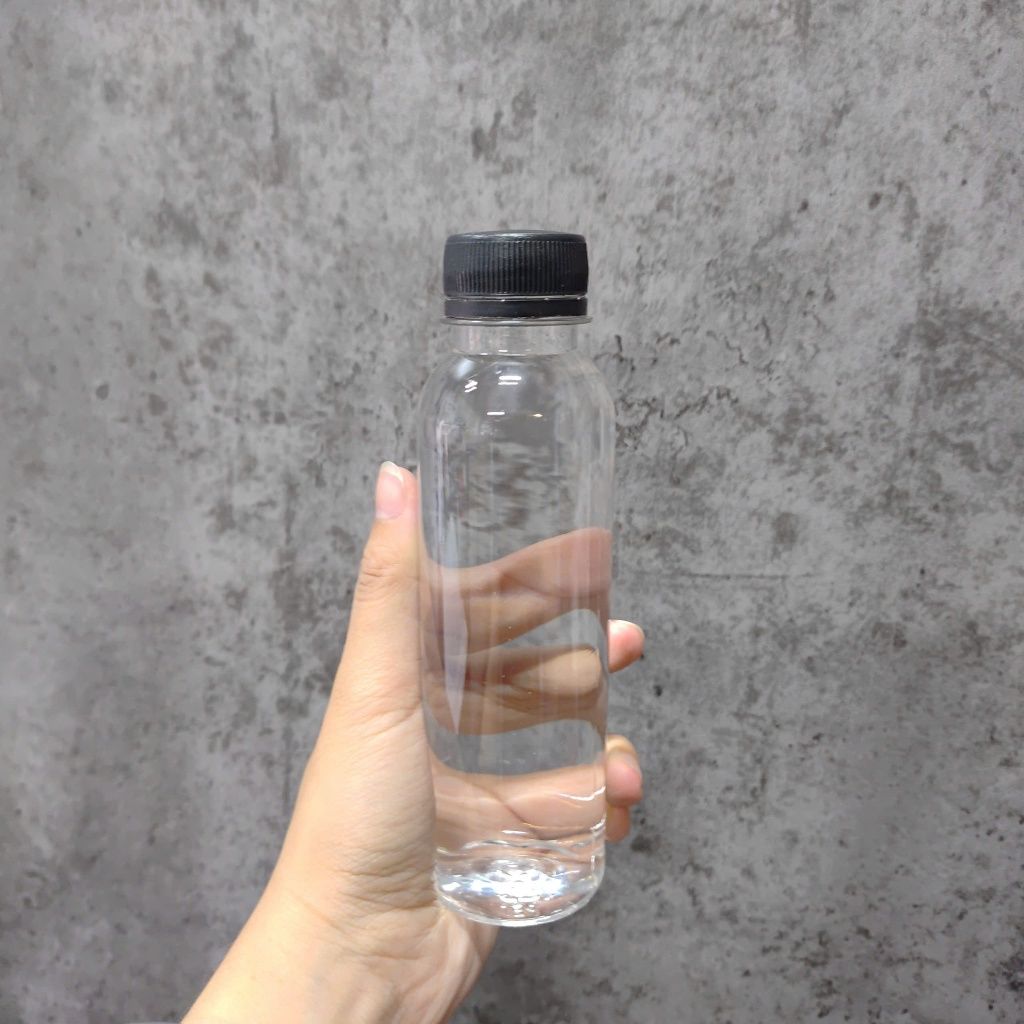 Combo 35 chai nhựa 150ml , 30 chai nhựa 200ml đựng trà sữa, nước ép kèm nắp nhựa đen - Giá xưởng