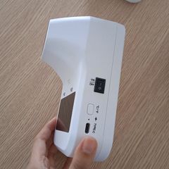 Nhiệt kế hồng ngoại treo tường hoặc chân đỡ K3-Plus đo nhanh 0.5s, báo động thông minh, bảo hành 12 tháng