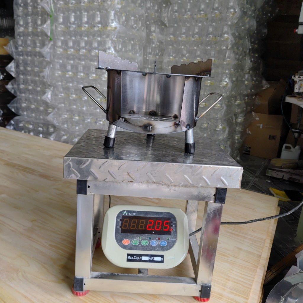 Bếp củi cải tiến HươngGiang siêu bền tròn 30cm nấu -nướng- lẩu có bệ đỡ củi, ống khói, chống đen nồi