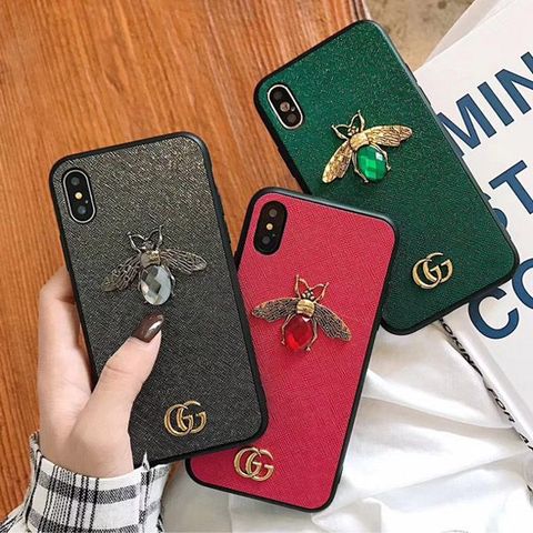 Ốp Da iPhone Gucci Hình Con Ong Đính Đá Sang Trọng