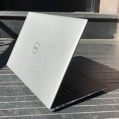 DELL XPS 9500 - I5 1030H/8GB/256GB/FHD 15..6