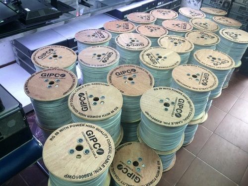 Cable đồng trục liền nguồn Gipco RG59+2C