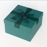  Hộp quà vuông đính nơ 20x20x12cm, hộp quà tặng sinh nhật, 8/3, Valentine, Giáng sinh, Tết 