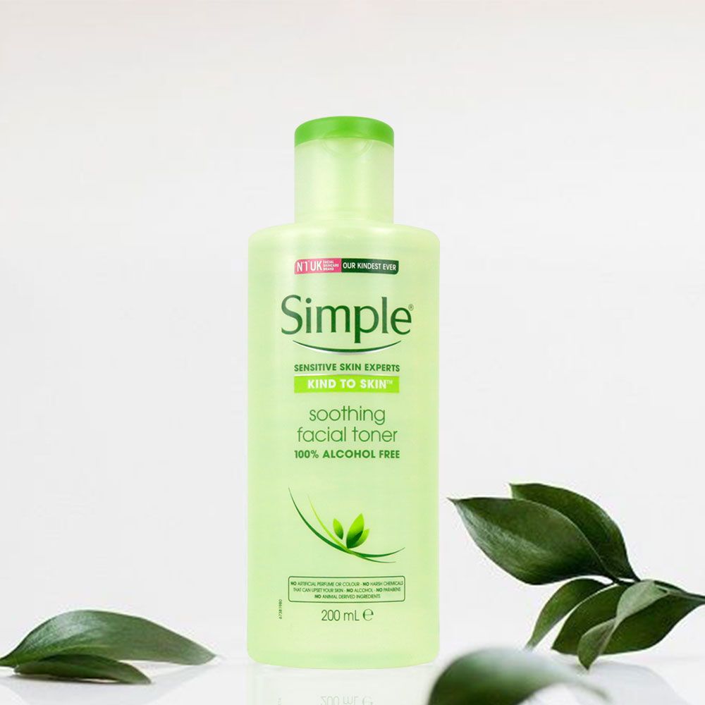 Dòng sản phẩm toner thuộc hãng Simple quen thuộc với mọi cô gái Dòng sản phẩm toner thuộc hãng Simple quen thuộc với mọi cô gái
