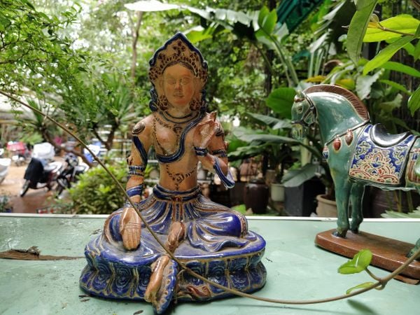  Tượng Quan âm Tara màu xanh cobalt, C25 x R20cm- 010601m032 